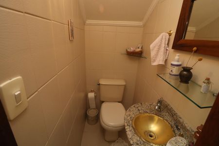 Casa à venda com 158m², 3 quartos e 2 vagasLavabo