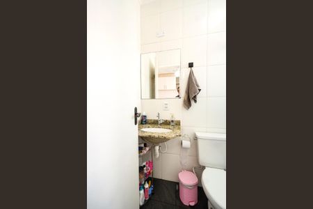 Apartamento à venda com 62m², 2 quartos e 1 vagaBanheiro da suíte 01