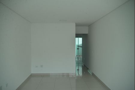 Casa para alugar com 130m², 3 quartos e 2 vagasSala