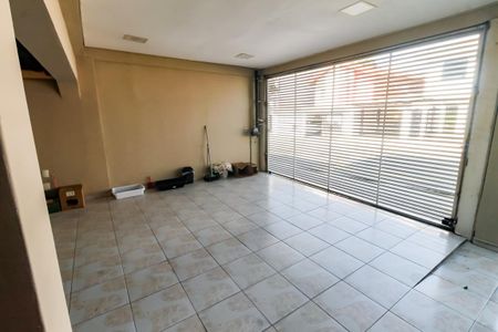 Casa para alugar com 141m², 3 quartos e 2 vagas Casa para alugar com 141m², 3 quartos e 2 vagasGaragem
