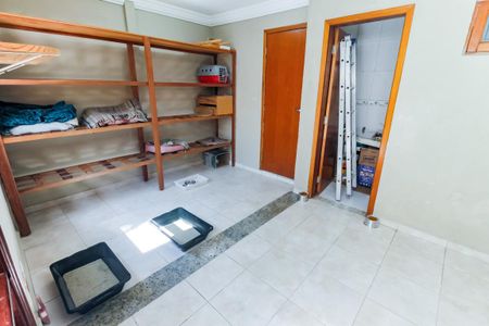 Casa para alugar com 141m², 3 quartos e 2 vagas Casa para alugar com 141m², 3 quartos e 2 vagasQuarto - Edicula