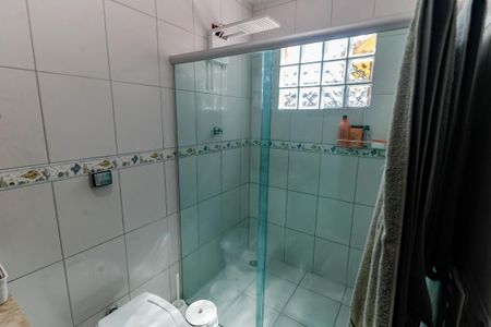 Casa para alugar com 141m², 3 quartos e 2 vagas Casa para alugar com 141m², 3 quartos e 2 vagasBanheiro da Suíte 1