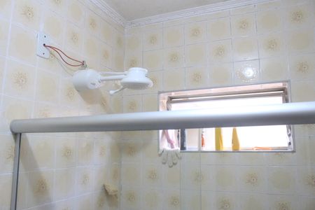 Casa à venda com 170m², 4 quartos e 3 vagasBanheiro 1