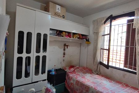 Casa à venda com 170m², 4 quartos e 3 vagas Casa à venda com 170m², 4 quartos e 3 vagasQuarto 3