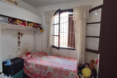 Casa à venda com 170m², 4 quartos e 3 vagas Casa à venda com 170m², 4 quartos e 3 vagasQuarto 3