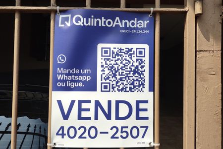 Casa à venda com 170m², 4 quartos e 3 vagas Casa à venda com 170m², 4 quartos e 3 vagasPlaquinha