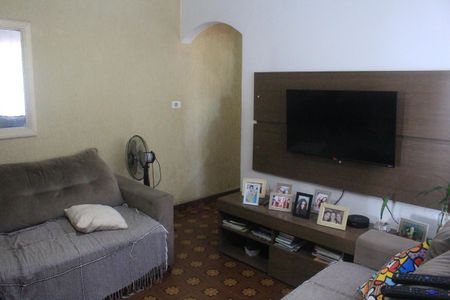 Casa à venda com 170m², 4 quartos e 3 vagasSala 2