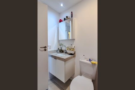 Apartamento à venda com 54m², 2 quartos e 1 vaga Apartamento à venda com 54m², 2 quartos e 1 vagaBanheiro