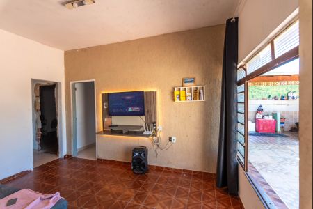 Casa à venda com 190m², 2 quartos e 1 vaga Casa à venda com 190m², 2 quartos e 1 vagaSala