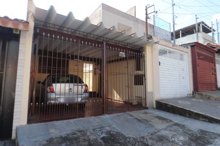 Casa para alugar com 125m², 3 quartos e 2 vagas Casa para alugar com 125m², 3 quartos e 2 vagasFachada