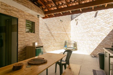 Casa à venda com 136m², 3 quartos e 1 vagaÁrea Externa - Churrasqueira 
