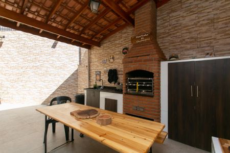 Casa à venda com 136m², 3 quartos e 1 vagaÁrea Externa - Churrasqueira 