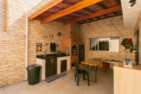 Casa à venda com 136m², 3 quartos e 1 vagaÁrea Externa - Churrasqueira 