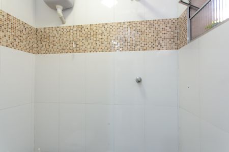 Casa à venda com 136m², 3 quartos e 1 vagaBanheiro 2