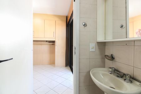 Apartamento para alugar com 85m², 3 quartos e 2 vagasBanheiro Suíte 