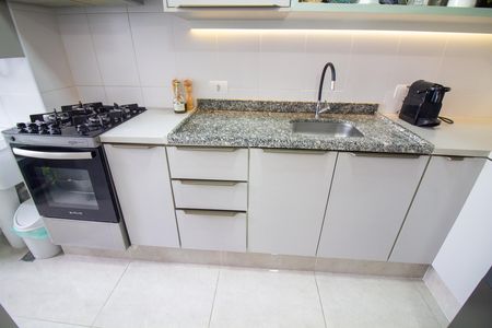 Apartamento à venda com 44m², 2 quartos e 1 vaga Apartamento à venda com 44m², 2 quartos e 1 vagaCozinha - Armários