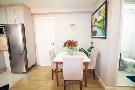 Apartamento à venda com 44m², 2 quartos e 1 vaga Apartamento à venda com 44m², 2 quartos e 1 vagaSala de Jantar