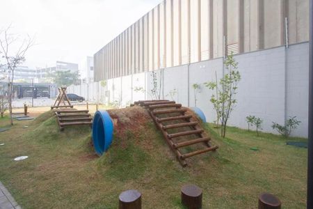 Apartamento à venda com 44m², 2 quartos e 1 vaga Apartamento à venda com 44m², 2 quartos e 1 vagaÁrea comum - Playground