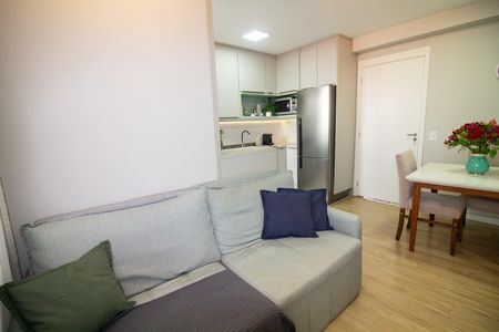 Apartamento à venda com 44m², 2 quartos e 1 vaga Apartamento à venda com 44m², 2 quartos e 1 vagaSala