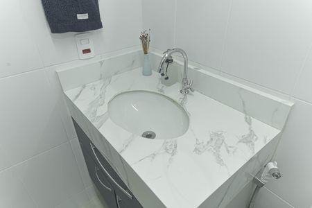 Apartamento à venda com 44m², 2 quartos e 1 vaga Apartamento à venda com 44m², 2 quartos e 1 vagaBanheiro