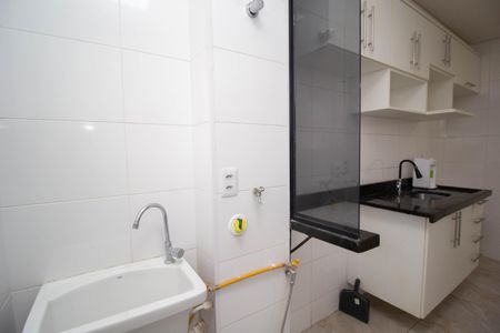 Apartamento à venda com 65m², 3 quartos e 2 vagas Apartamento à venda com 65m², 3 quartos e 2 vagasÁrea de Serviço