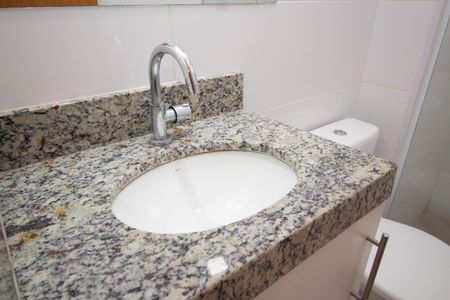 Apartamento à venda com 65m², 3 quartos e 2 vagas Apartamento à venda com 65m², 3 quartos e 2 vagasBanheiro da Suíte