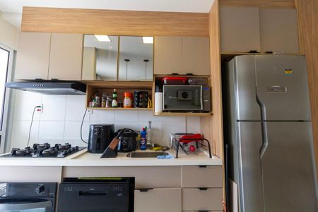 Cozinha de apartamento à venda com 2 quartos, 49m² em Burgo Paulista, São Paulo