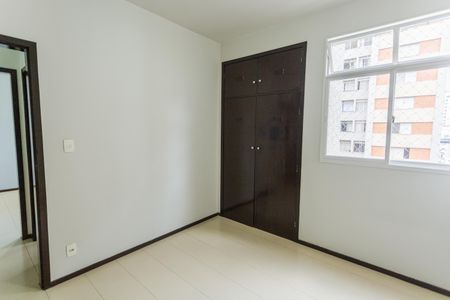 Apartamento à venda com 78m², 3 quartos e 1 vaga Apartamento à venda com 78m², 3 quartos e 1 vagaQuarto 2