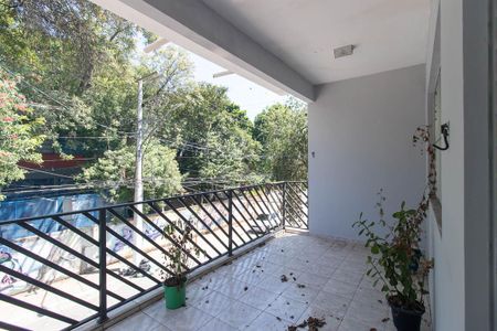 Casa para alugar com 135m², 3 quartos e 1 vaga Casa para alugar com 135m², 3 quartos e 1 vagaSacada
