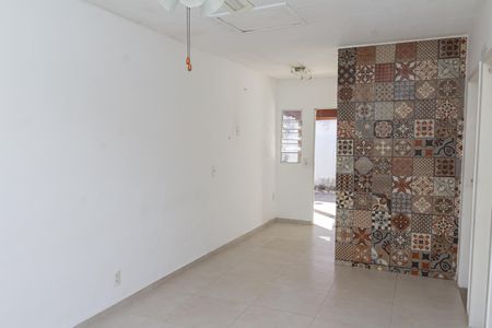 Casa de condomínio para alugar com 50m², 2 quartos e 2 vagas Casa de condomínio para alugar com 50m², 2 quartos e 2 vagasSala