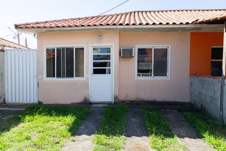 Casa de condomínio para alugar com 50m², 2 quartos e 2 vagas Casa de condomínio para alugar com 50m², 2 quartos e 2 vagasFachada
