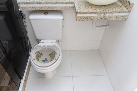 Casa de condomínio para alugar com 50m², 2 quartos e 2 vagas Casa de condomínio para alugar com 50m², 2 quartos e 2 vagasBanheiro