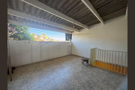 Casa para alugar com 150m², 2 quartos e 3 vagas Casa para alugar com 150m², 2 quartos e 3 vagasÁrea de Serviço