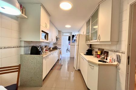 Apartamento à venda com 155m², 3 quartos e 1 vagaCozinha 