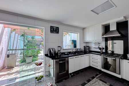 Casa à venda com 250m², 3 quartos e 4 vagasCozinha