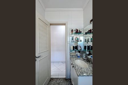 Casa à venda com 250m², 3 quartos e 4 vagasBanheiro da Suíte