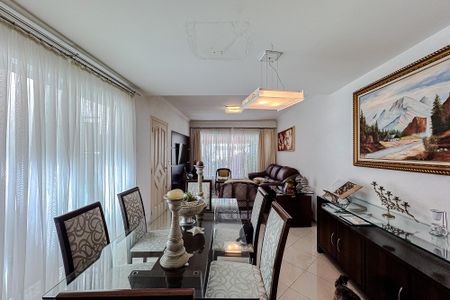 Sala de casa à venda com 3 quartos, 250m² em Vila Prudente, São Paulo