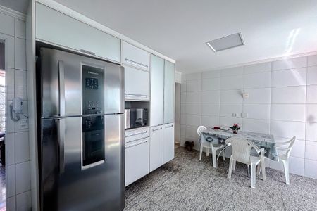 Casa à venda com 250m², 3 quartos e 4 vagasCozinha