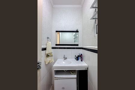 Casa à venda com 250m², 3 quartos e 4 vagasLavabo