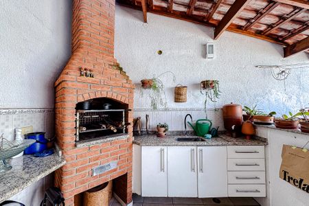 Casa à venda com 250m², 3 quartos e 4 vagasÁrea externa