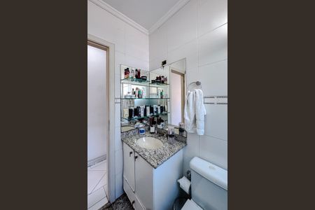 Casa à venda com 250m², 3 quartos e 4 vagasBanheiro da Suíte