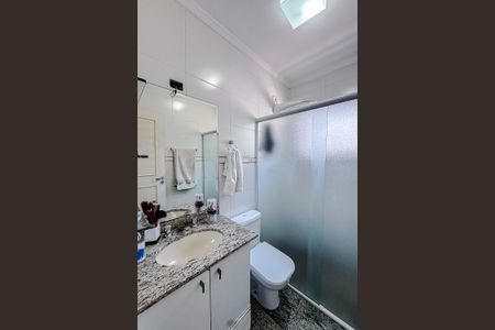 Casa à venda com 250m², 3 quartos e 4 vagasBanheiro da Suíte
