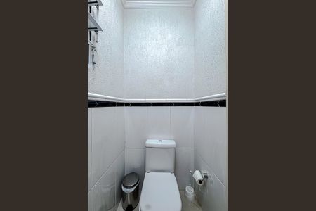 Casa à venda com 250m², 3 quartos e 4 vagasLavabo