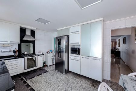 Casa à venda com 250m², 3 quartos e 4 vagasCozinha