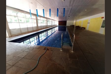 Apartamento para alugar com 130m², 3 quartos e 2 vagas Apartamento para alugar com 130m², 3 quartos e 2 vagasPiscina Coberta