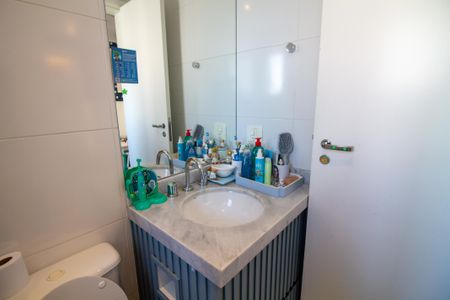 Apartamento à venda com 305m², 3 quartos e 3 vagasBanheiro da Suíte 1