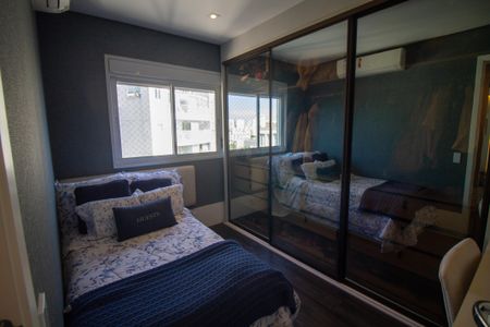 Apartamento à venda com 305m², 3 quartos e 3 vagasSuíte 2