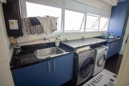 Apartamento à venda com 305m², 3 quartos e 3 vagasÁrea de Serviço