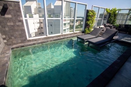 Apartamento à venda com 305m², 3 quartos e 3 vagasPiscina