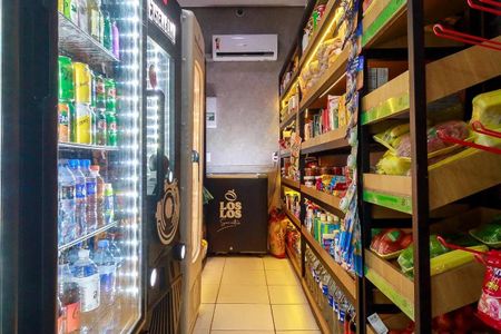 Apartamento à venda com 305m², 3 quartos e 3 vagasÁrea comum - Minimercado